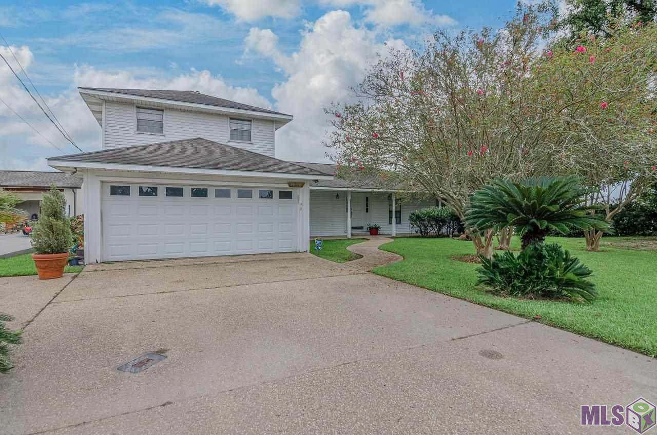 10110 False River Rd - Photo 1