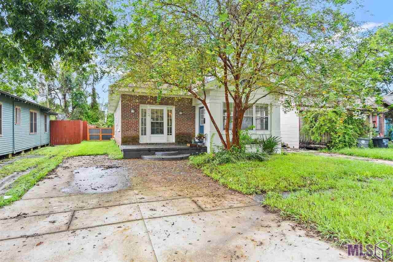424 St Rose Ave - Photo 1