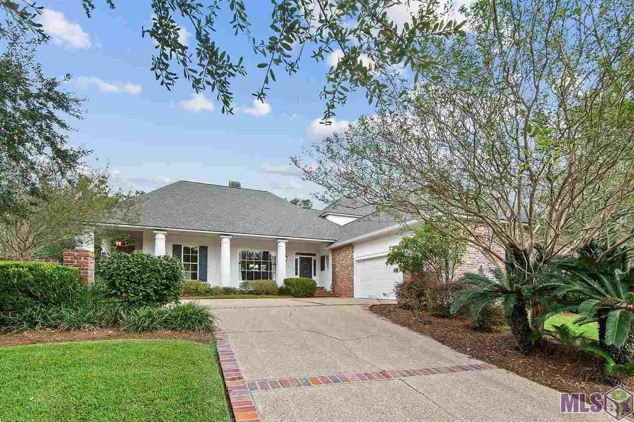 18219 Green Lakes Ct - Photo 1