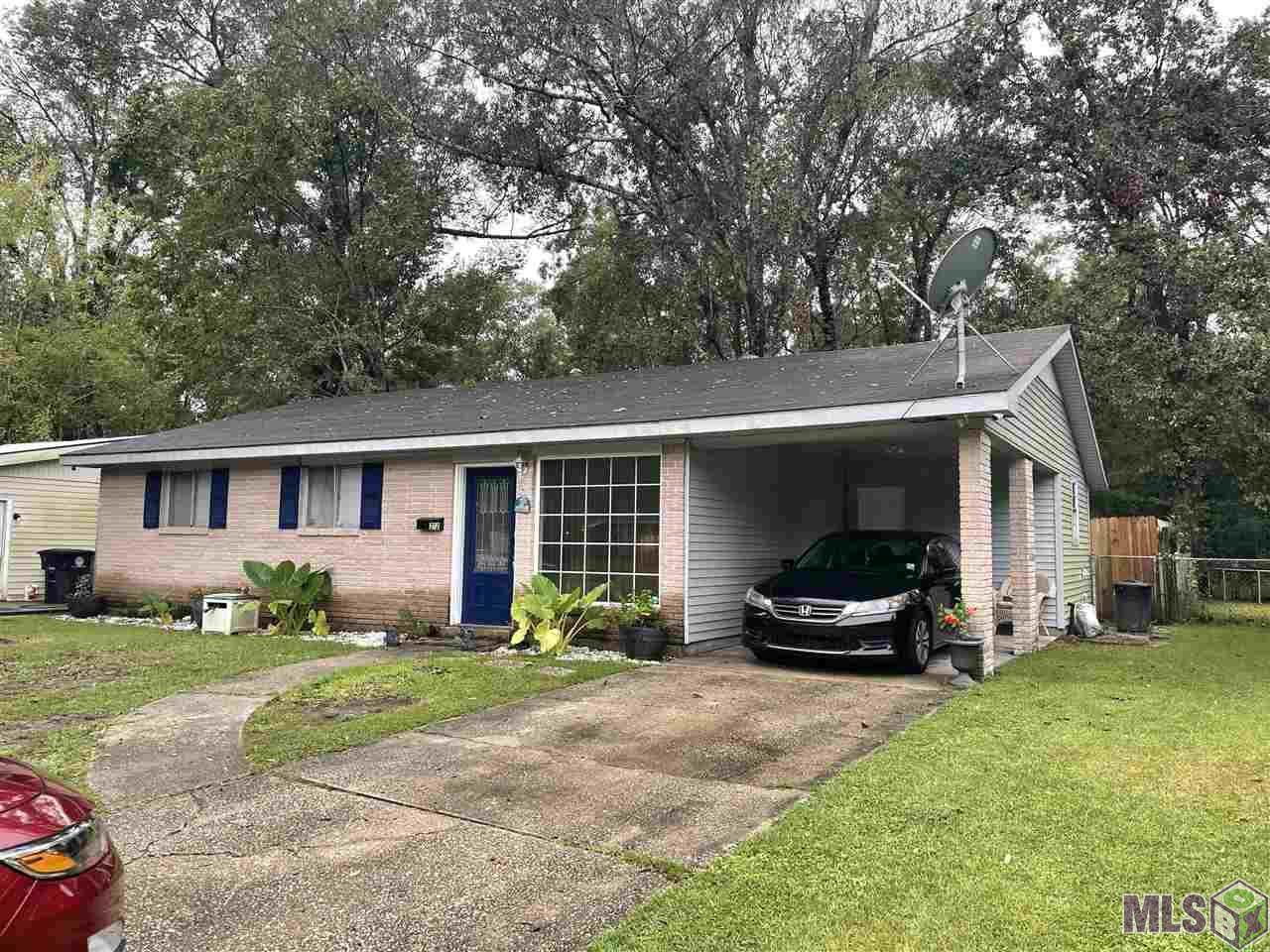 212 Lafitte Dr - Photo 1