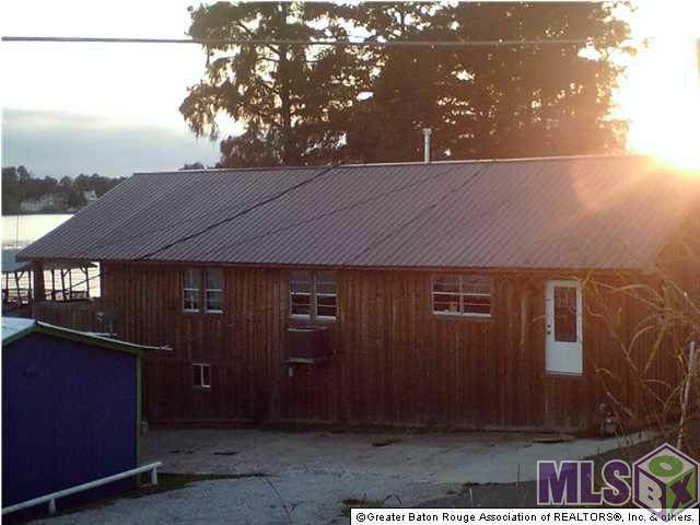6689 Island Rd - Photo 1
