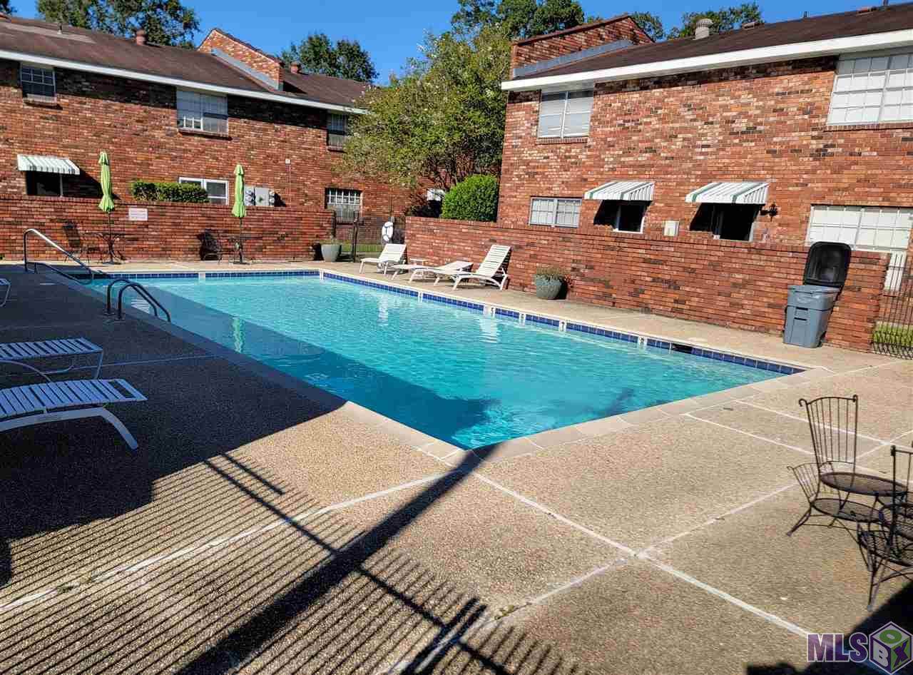 1701 Lobdell Ave - Photo 1