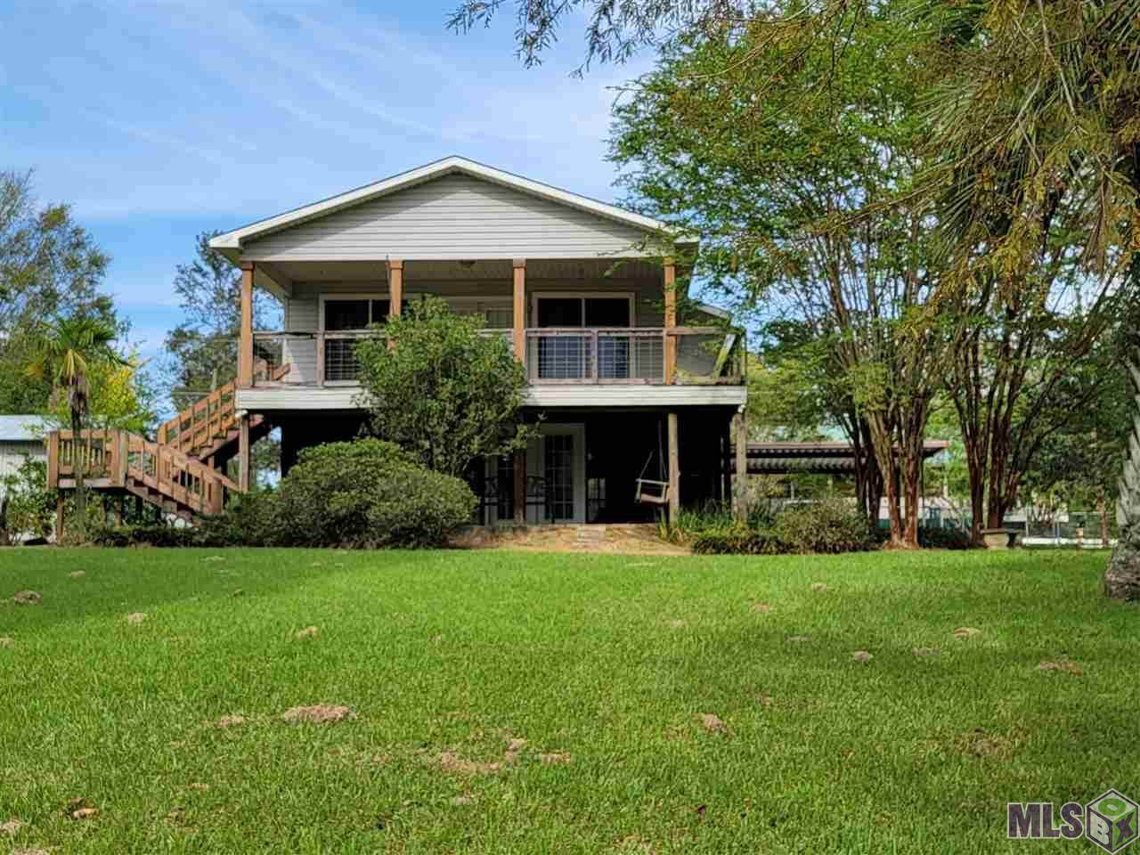 17389 Cline Dr - Photo 1