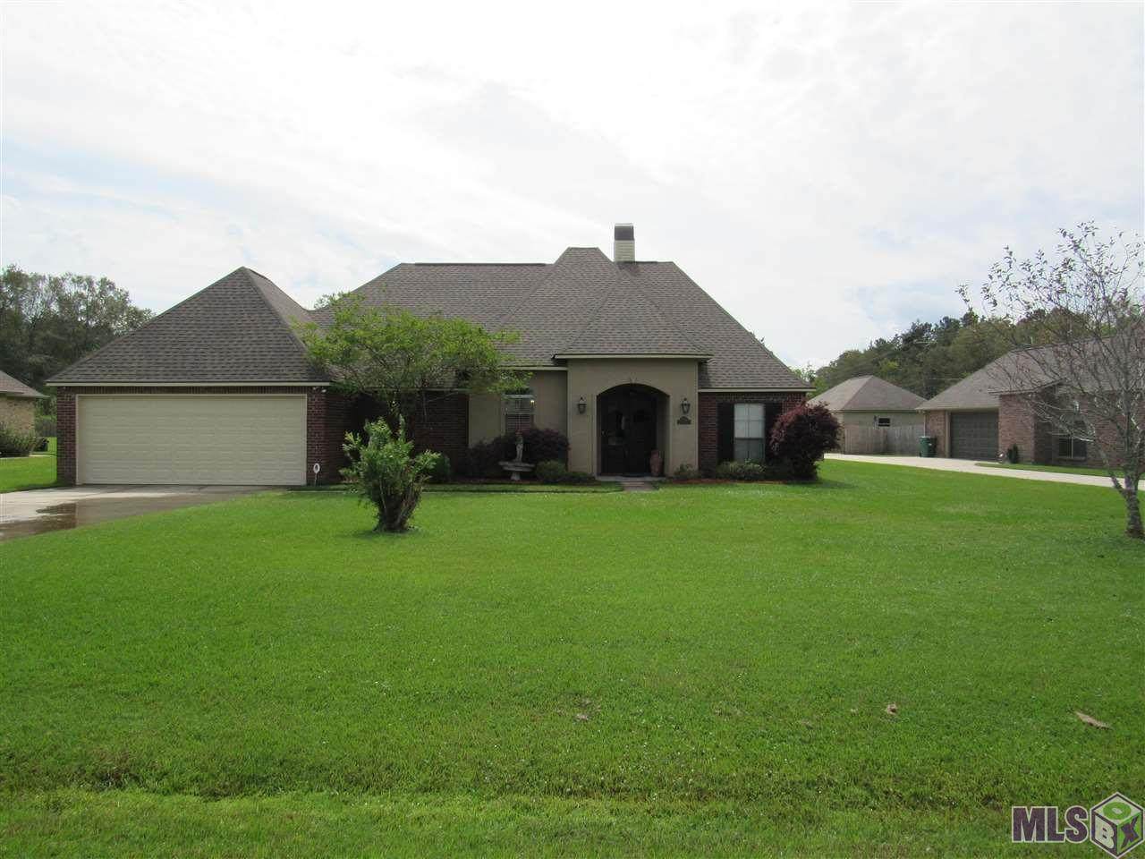 13720 Grace Ave - Photo 1