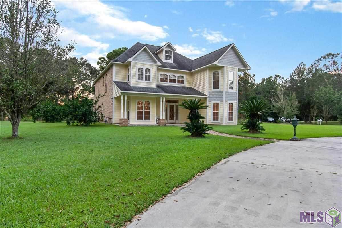 10450 Mandy Ln - Photo 1