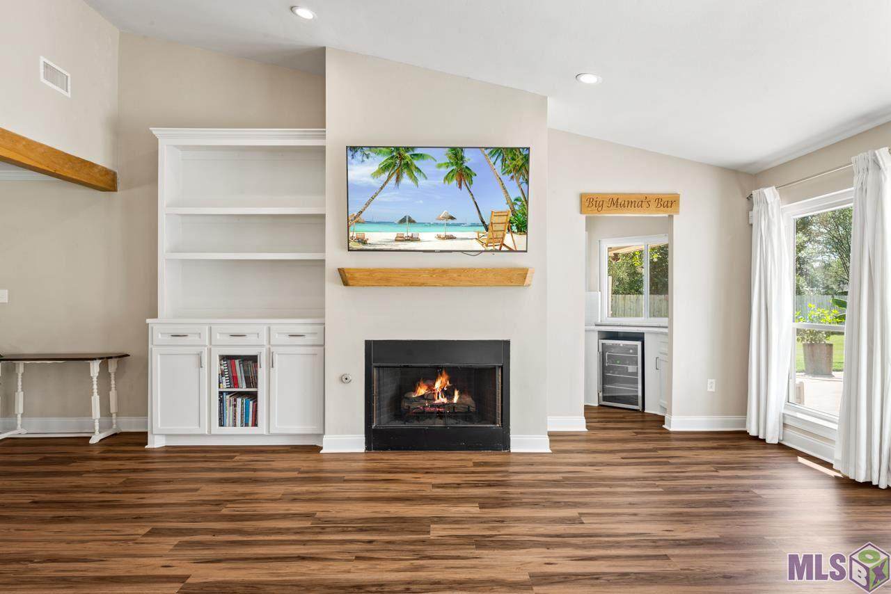 1032 Brutus Dr - Photo 1