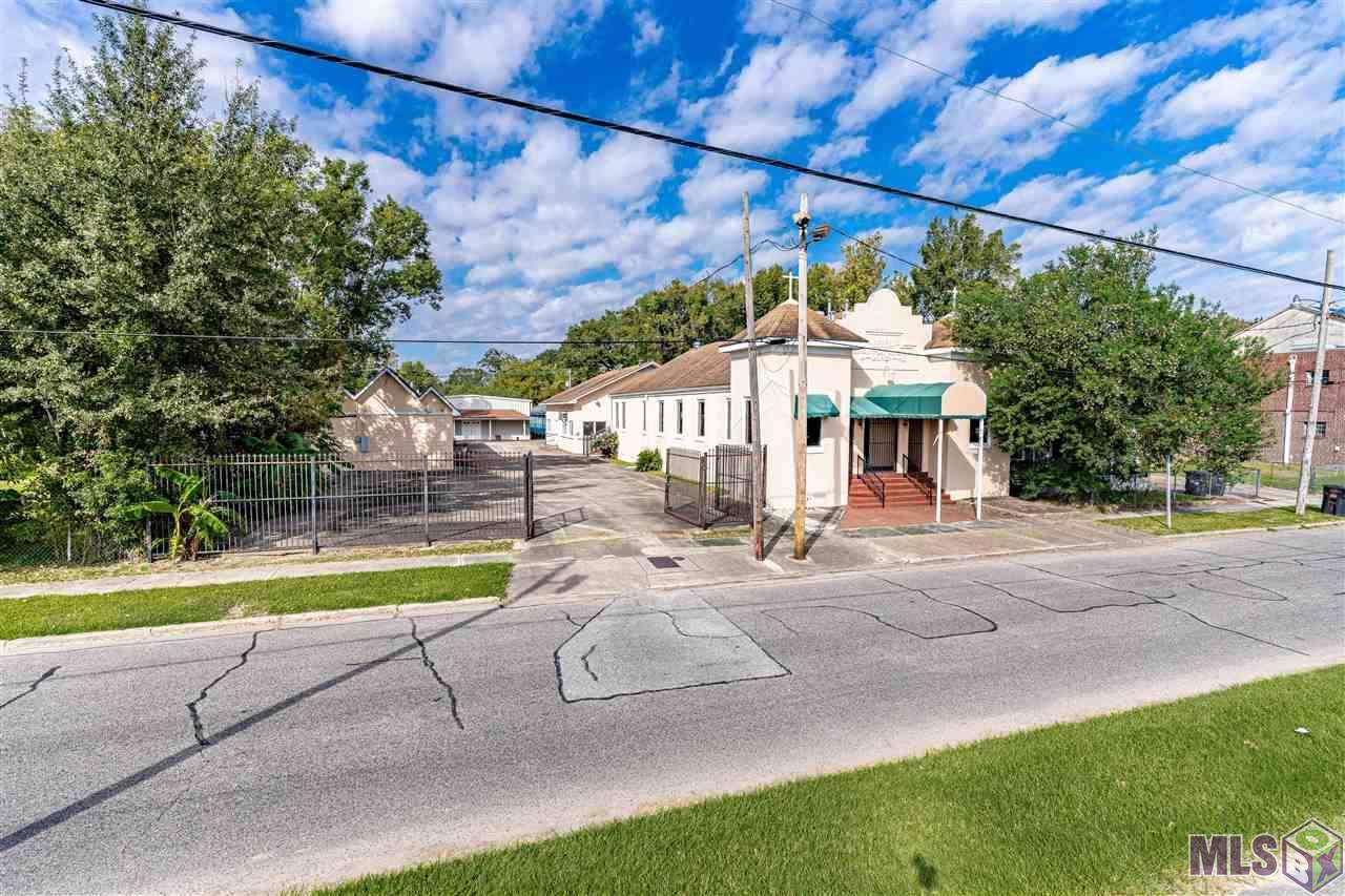 951 Eddie Robinson Dr - Photo 1