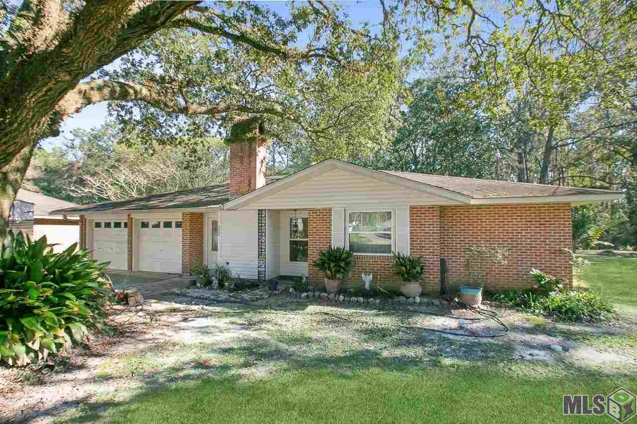 5666 Mapleton Dr - Photo 1