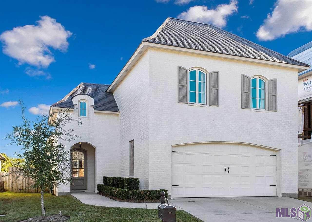 18262 Vis-A-Vis Ave - Photo 1