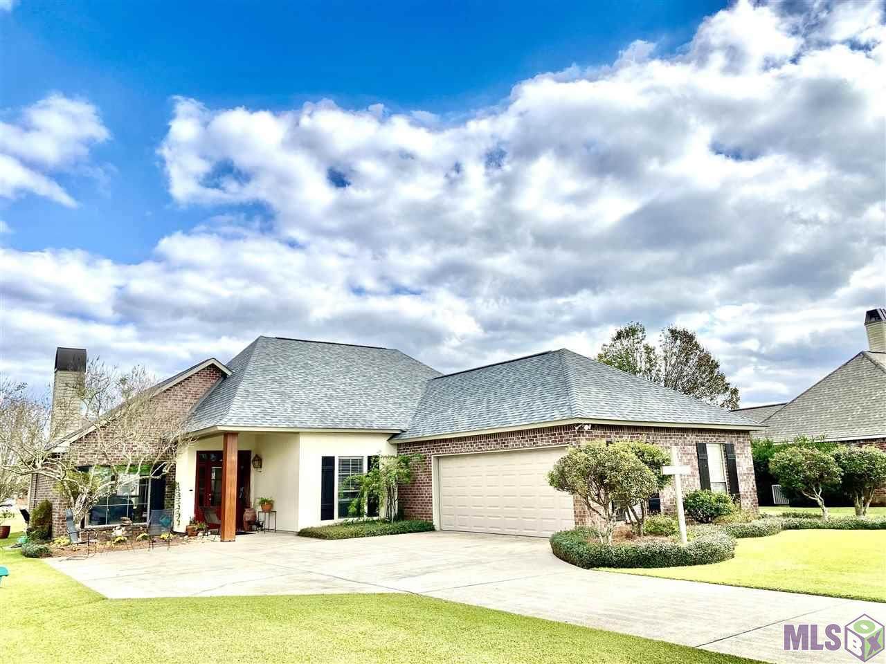 36308 Lucas Dr - Photo 1