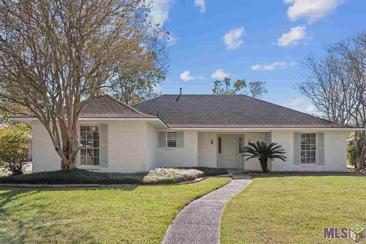 10748 Landsbury Ave - Photo 1