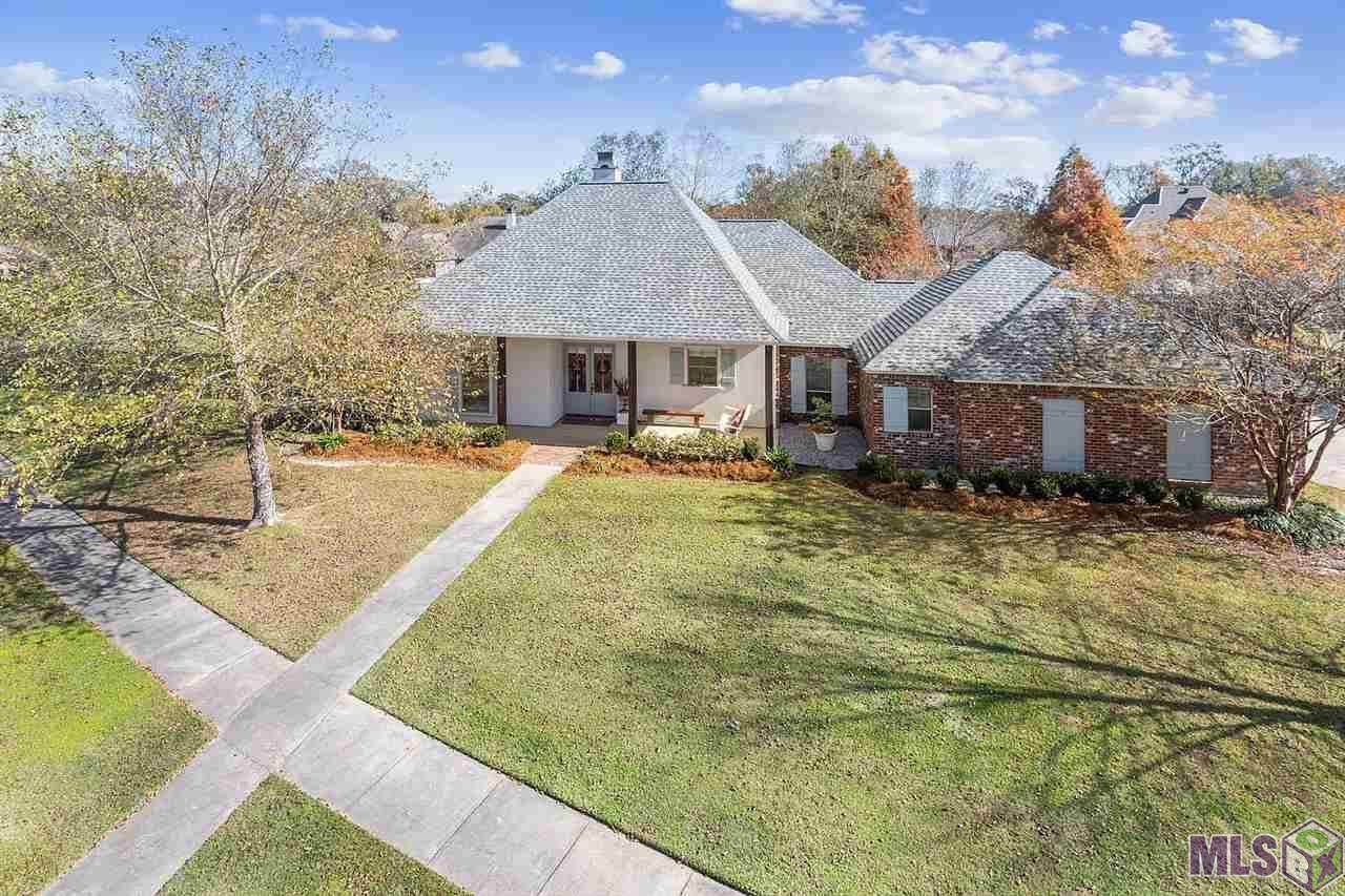 8554 Oakley Dr - Photo 1
