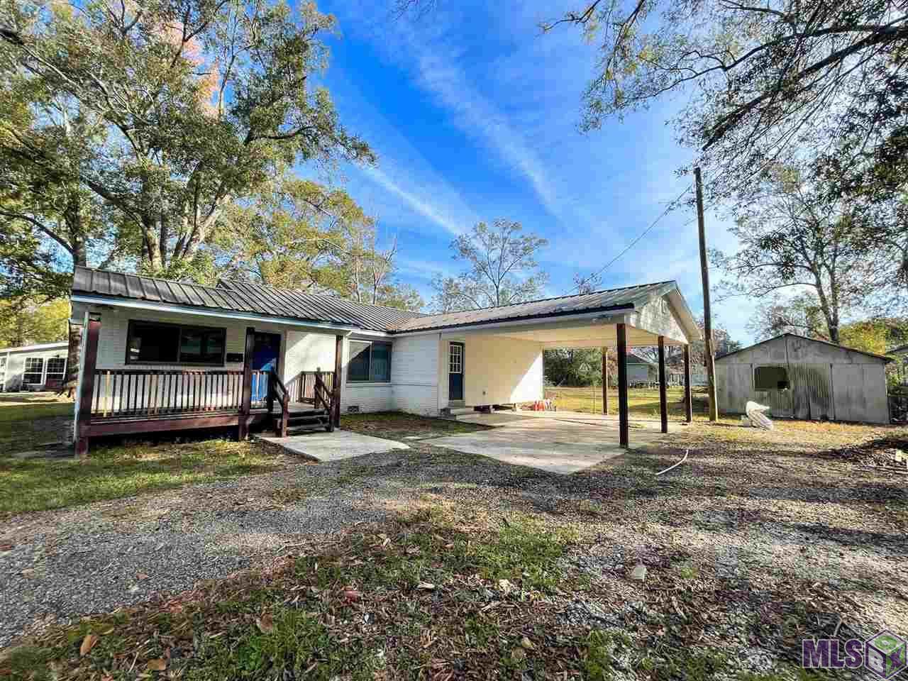 1322 Benton Ln - Photo 1