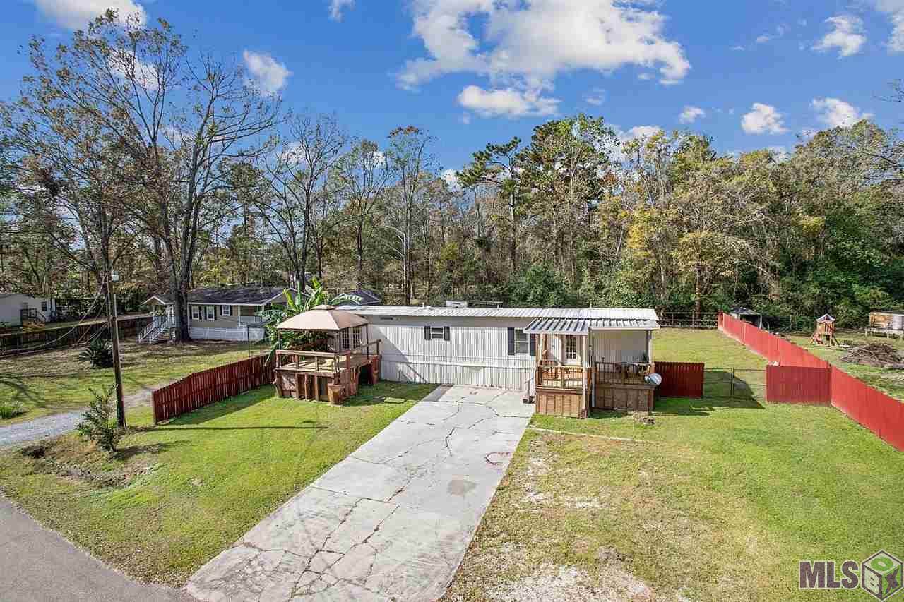 18705 Ducros Rd - Photo 1