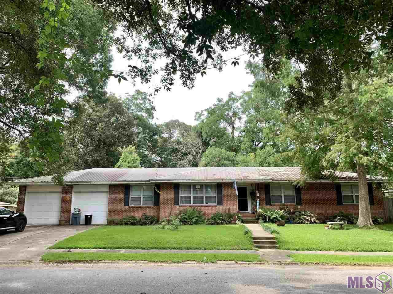 9834 Dipple Dr - Photo 1