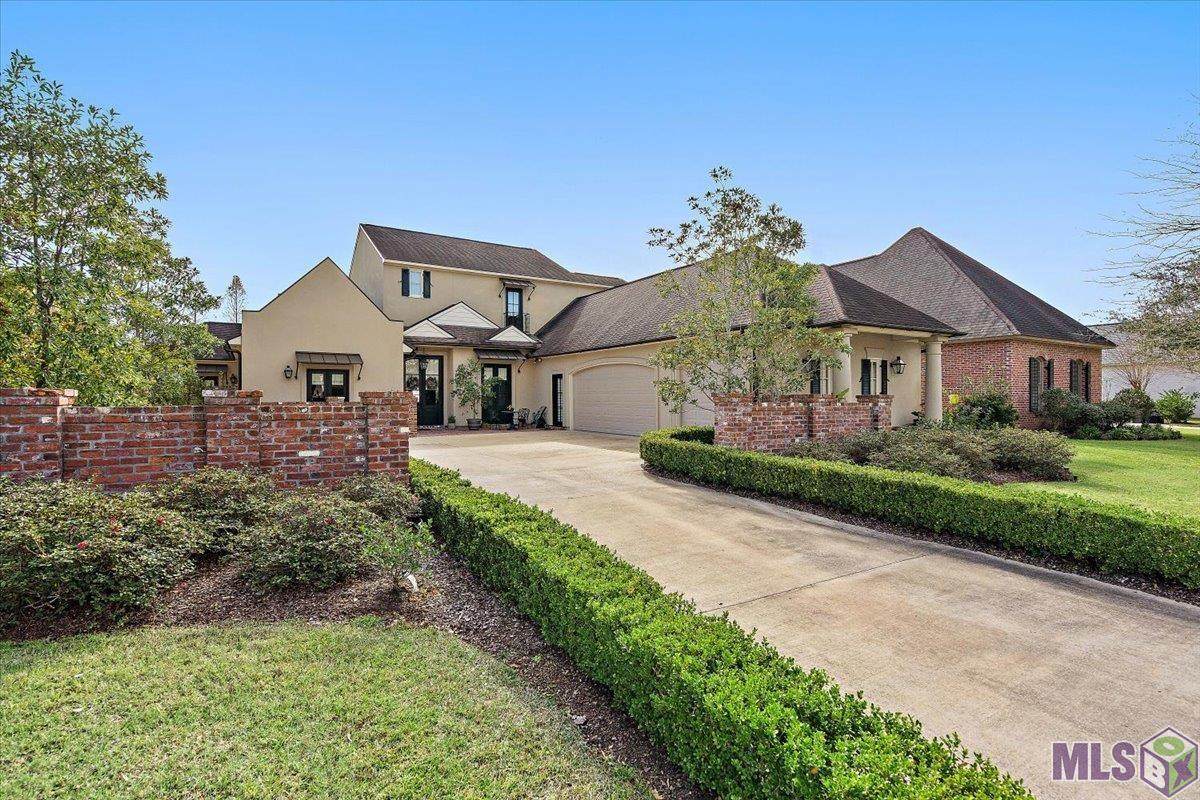3113 Grand Way Ave - Photo 1