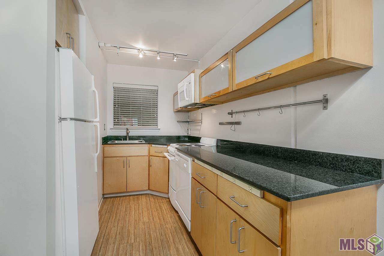 1855 Brightside Dr - Photo 1
