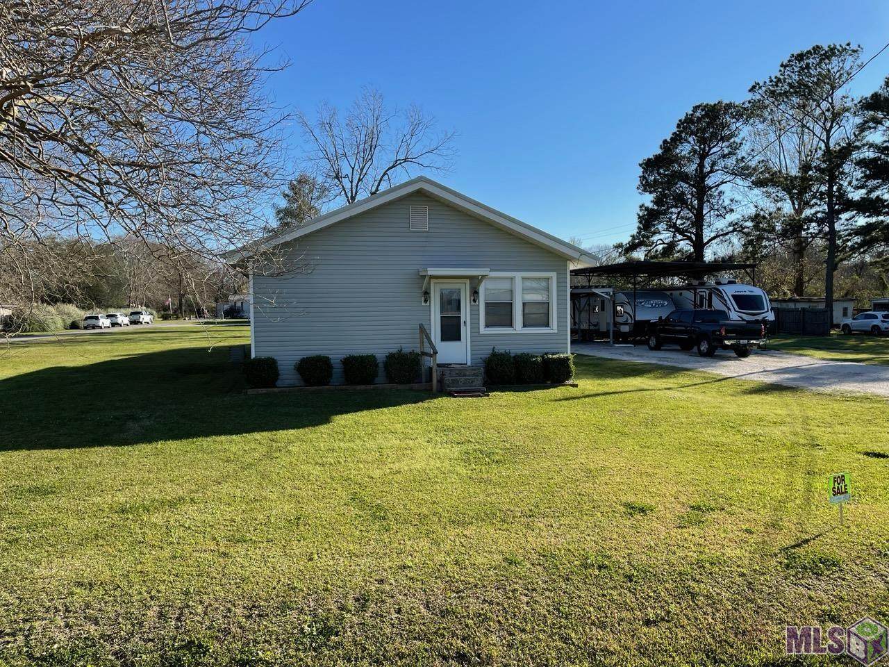 58075 Homestead Dr - Photo 1