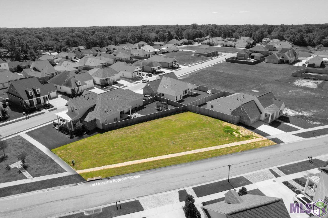 13153 Waterside Dr - Photo 1