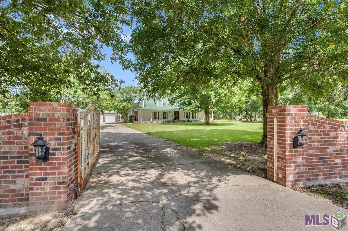 22589 Green Acres Blvd - Photo 1
