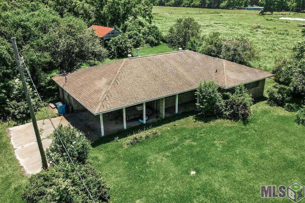 9386 Island Rd - Photo 1