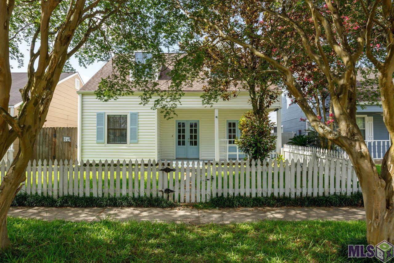 15534 Riverdale Ave East - Photo 1