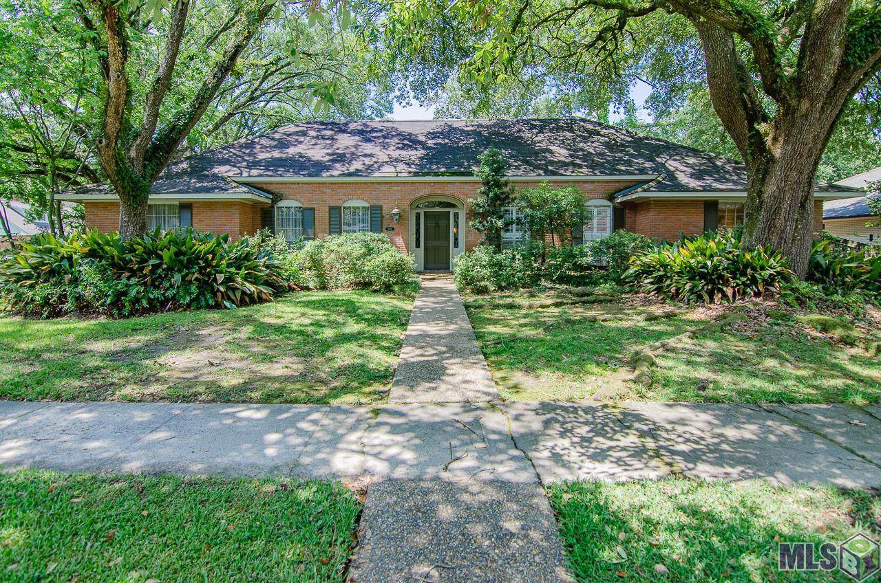 3856 Lakeshore Dr - Photo 1
