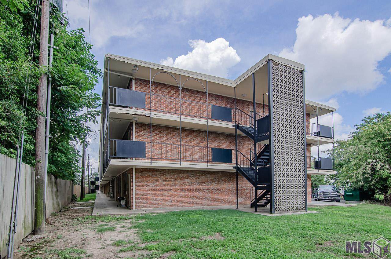 3101 Highland Rd - Photo 1