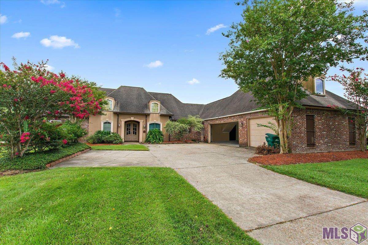 8587 Wyeth Dr - Photo 1