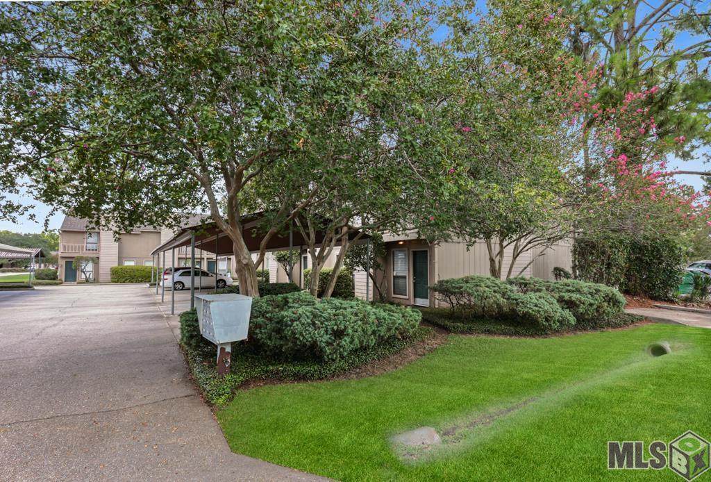 981 Ridgepoint Ct - Photo 1