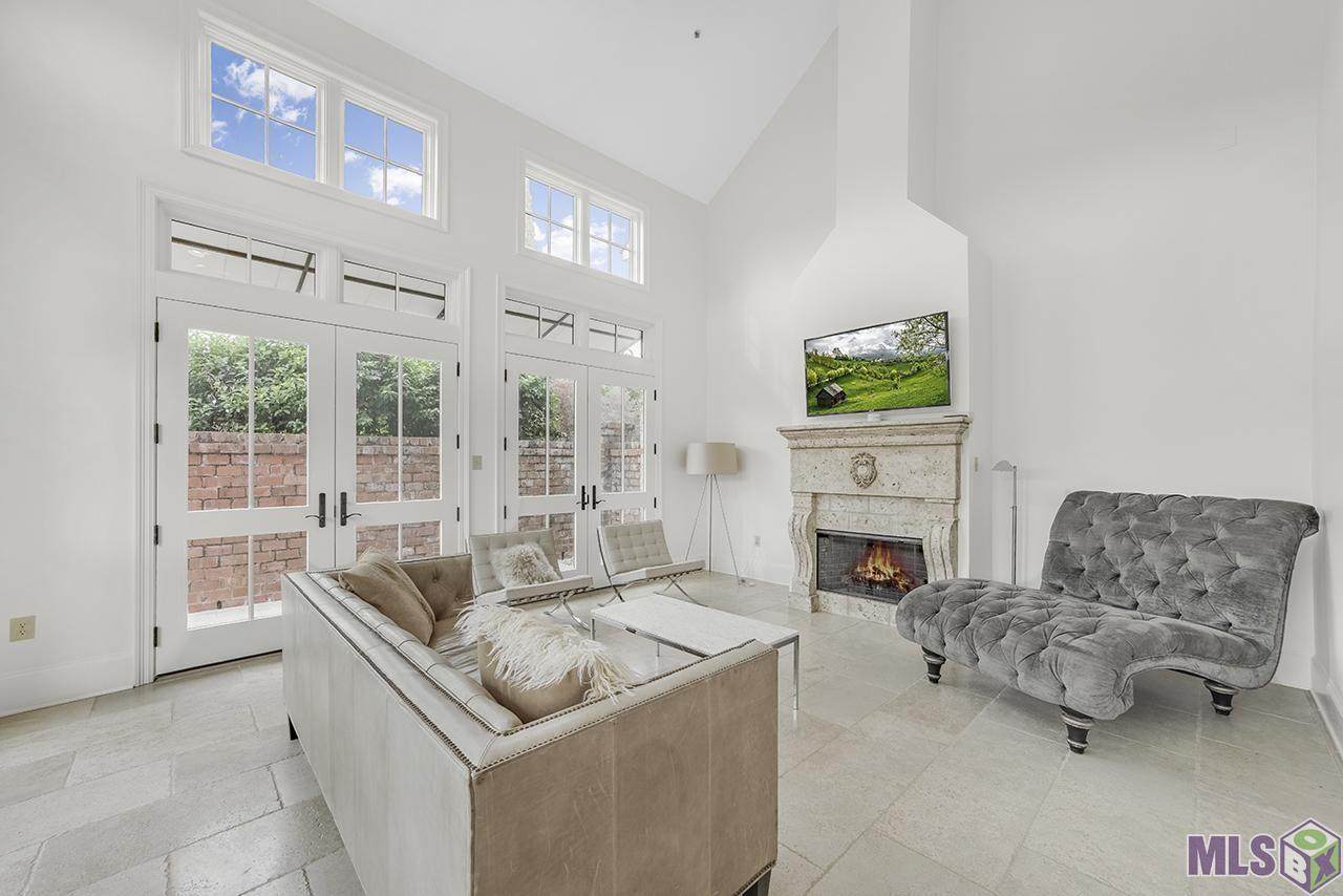 9331 Sculptor Ct - Photo 1