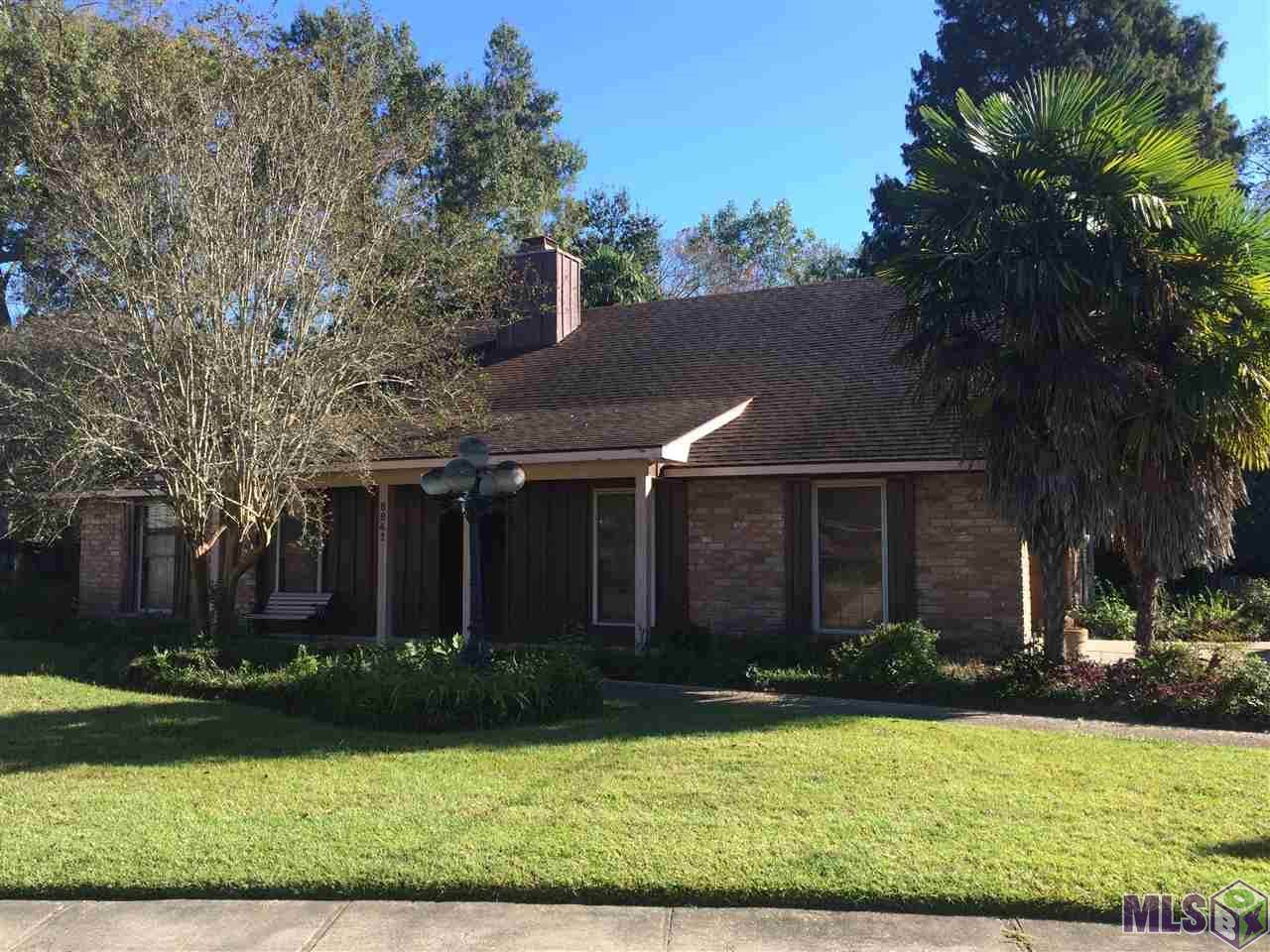 8841 Sharlane Dr - Photo 1