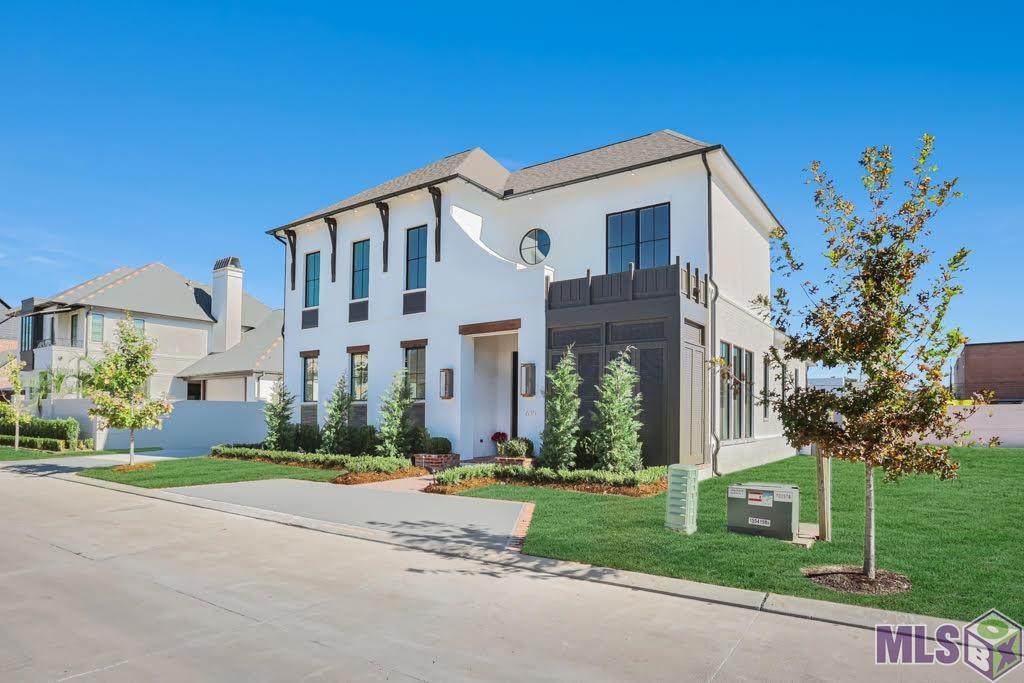 635 Adelia Ln - Photo 1