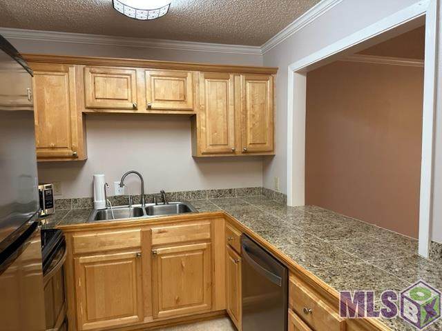 4735 Government St - Photo 1