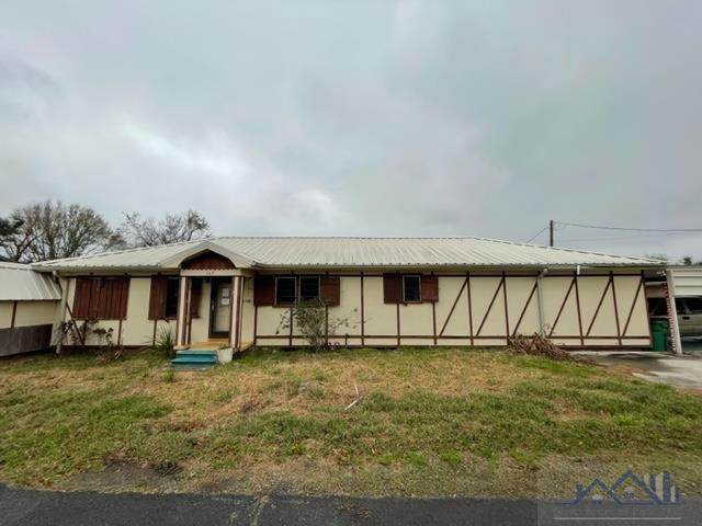 162 130th Street - Photo 1