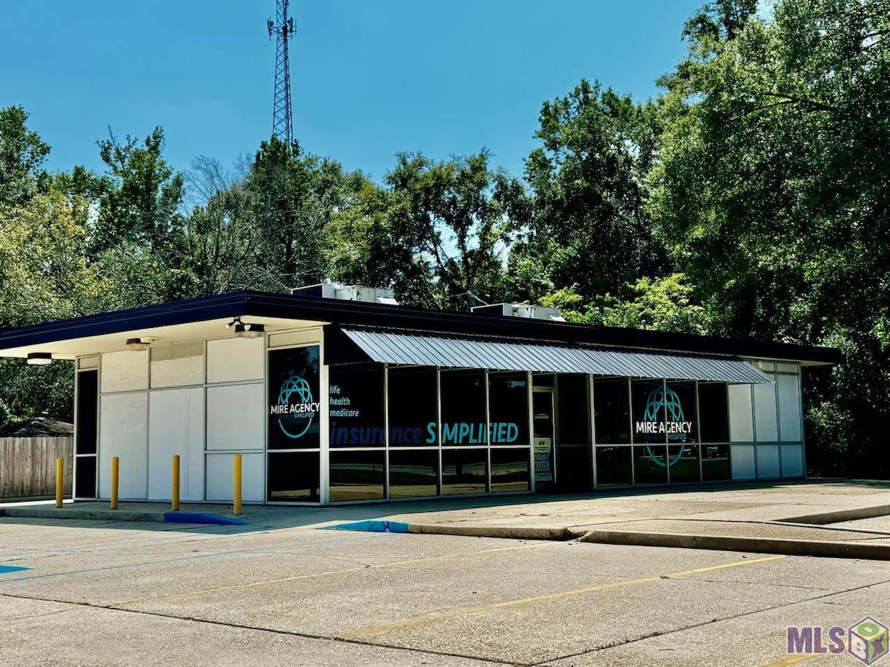 10082 Florida Blvd - Photo 1