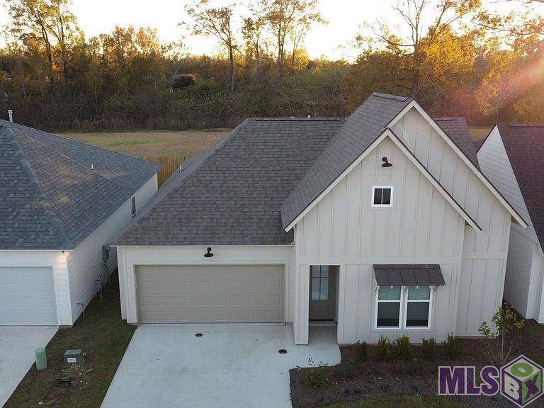 9044 Southlawn Dr - Photo 1