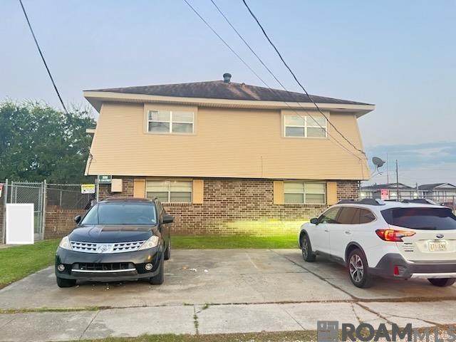 309 Elm St - Photo 1