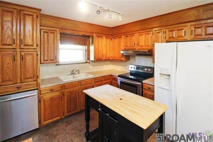 2774 Purvis Dr - Photo 1