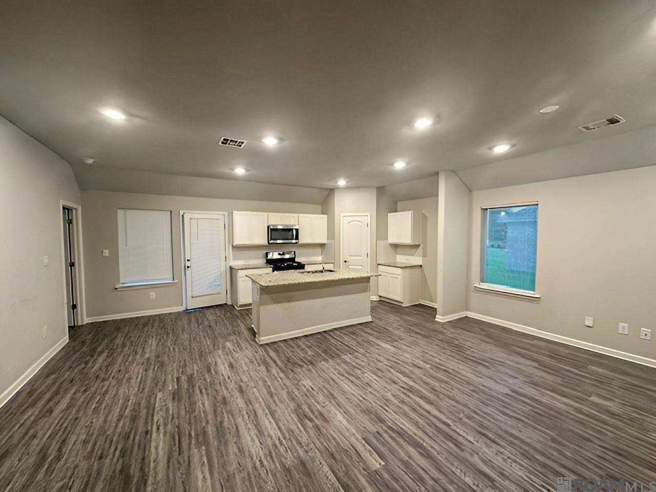 https://bt-photos.global.ssl.fastly.net/batonrouge/orig_boomver_1_2024021013-2.jpg