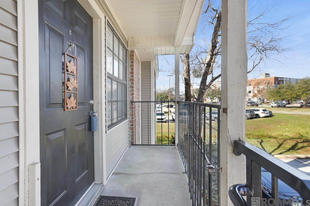 921 Tony St - Photo 1