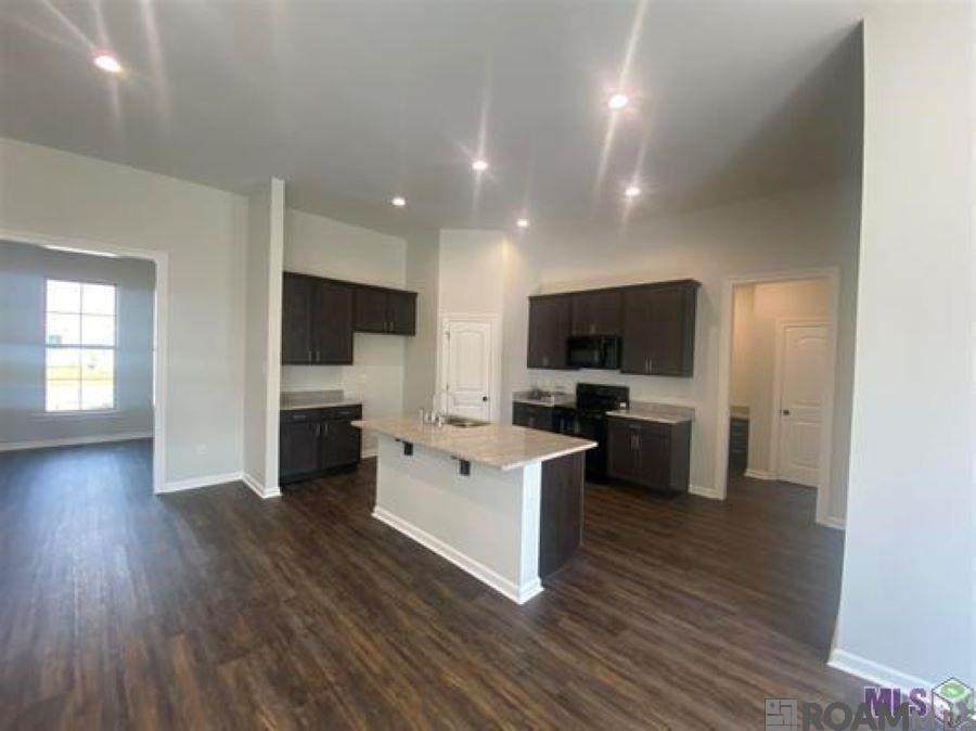 https://bt-photos.global.ssl.fastly.net/batonrouge/orig_boomver_1_2025000839-2.jpg
