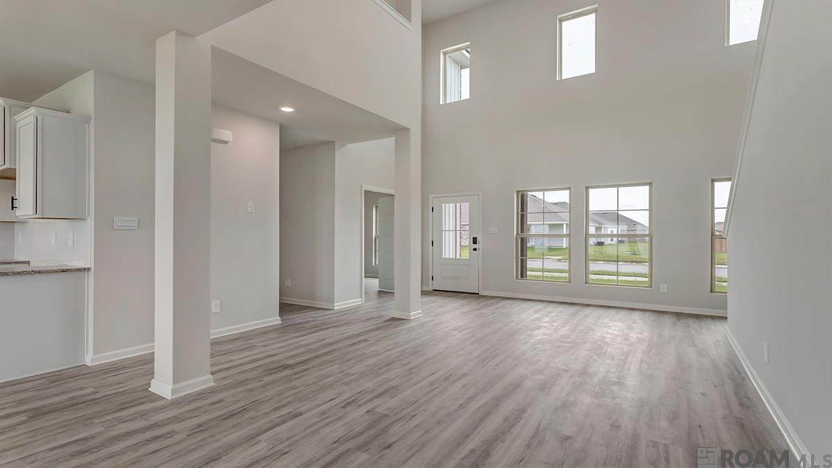 https://bt-photos.global.ssl.fastly.net/batonrouge/orig_boomver_1_2025002411-2.jpg