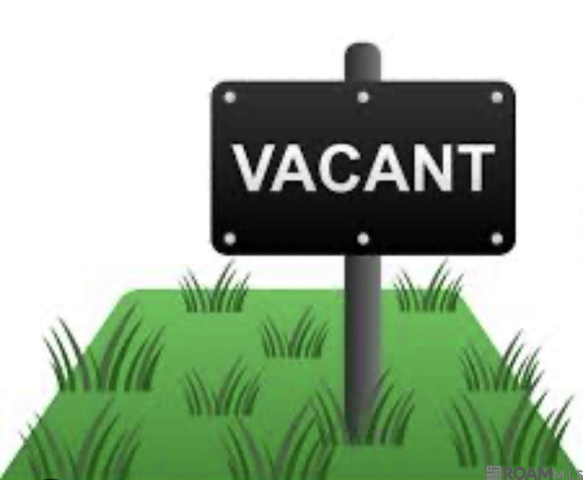 545 Lavinia St - Photo 1