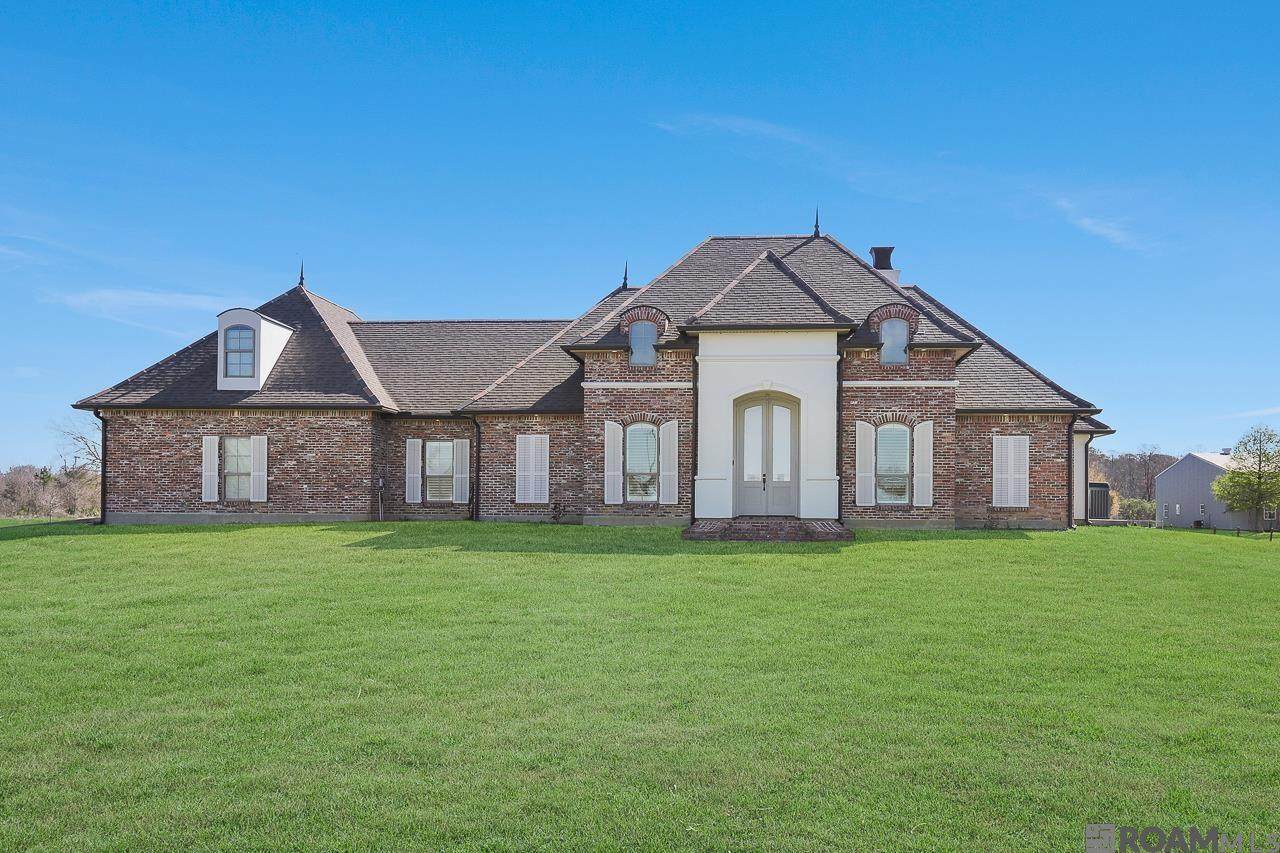 11388 La Hwy 22 - Photo 1