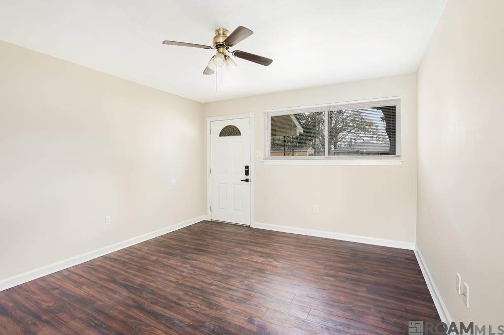 https://bt-photos.global.ssl.fastly.net/batonrouge/orig_boomver_1_2025005990-2.jpg