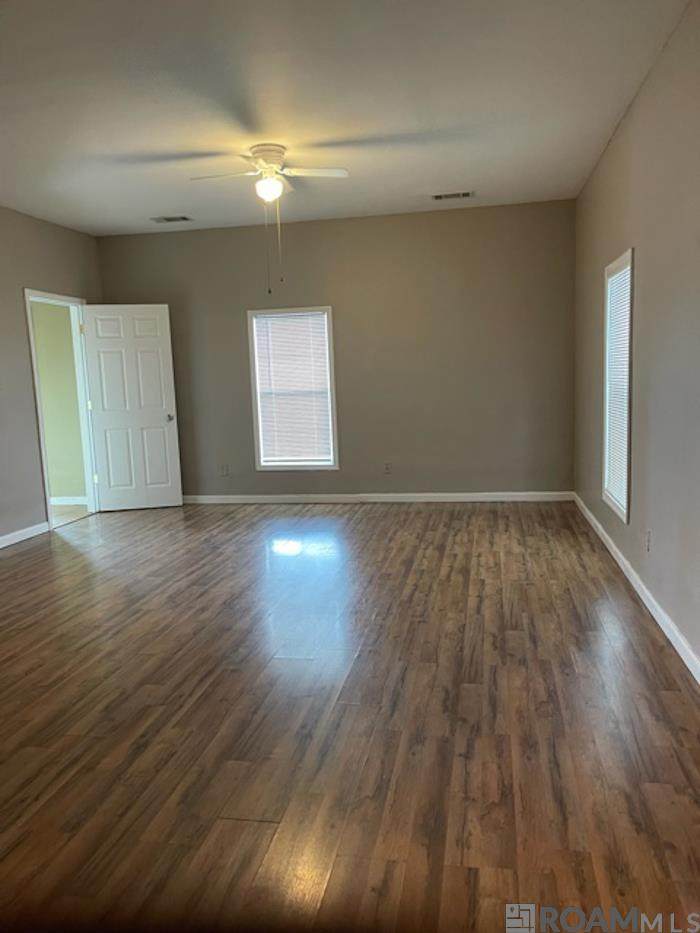 https://bt-photos.global.ssl.fastly.net/batonrouge/orig_boomver_1_2025006377-2.jpg
