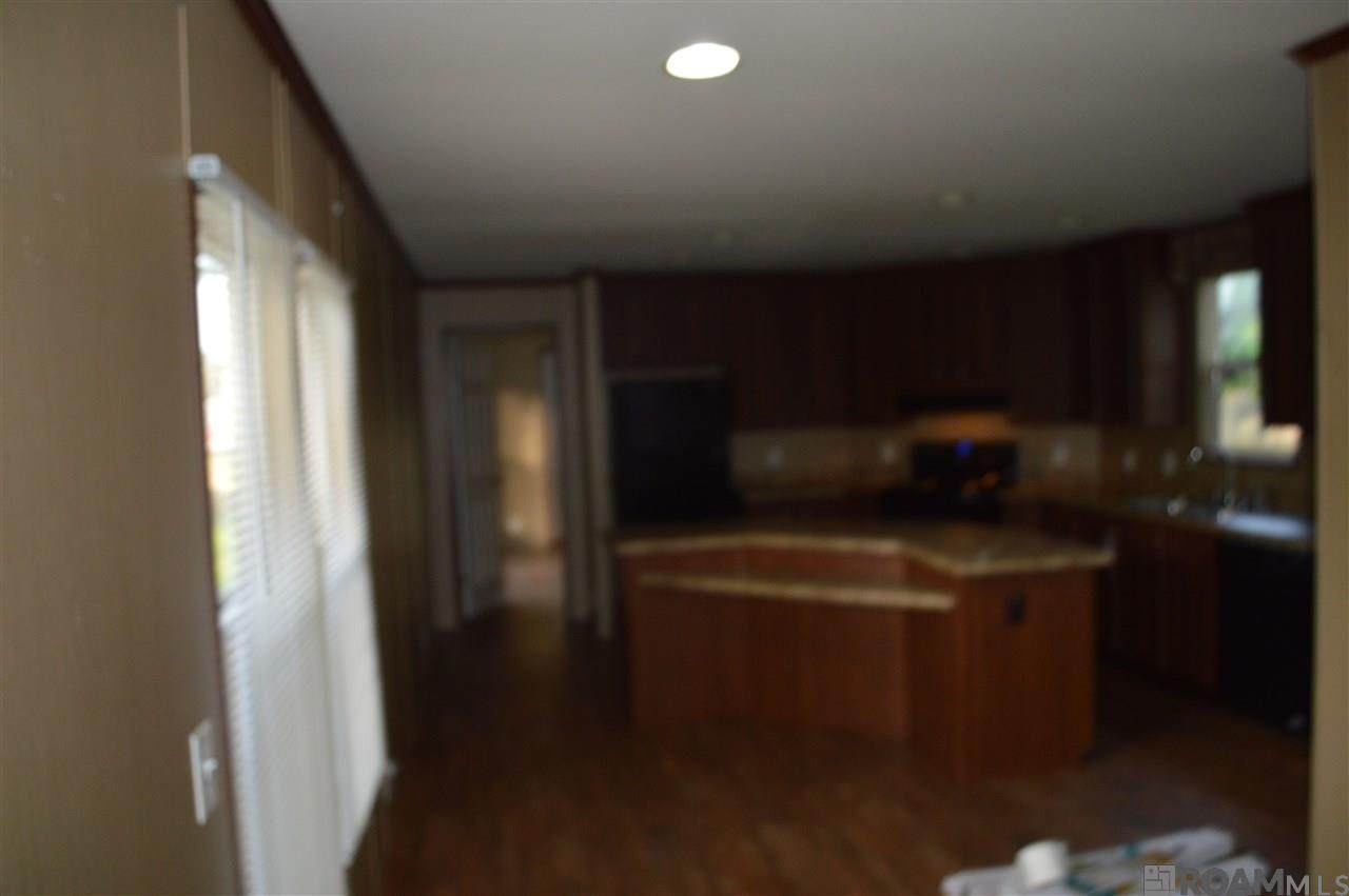 https://bt-photos.global.ssl.fastly.net/batonrouge/orig_boomver_1_2025008030-2.jpg