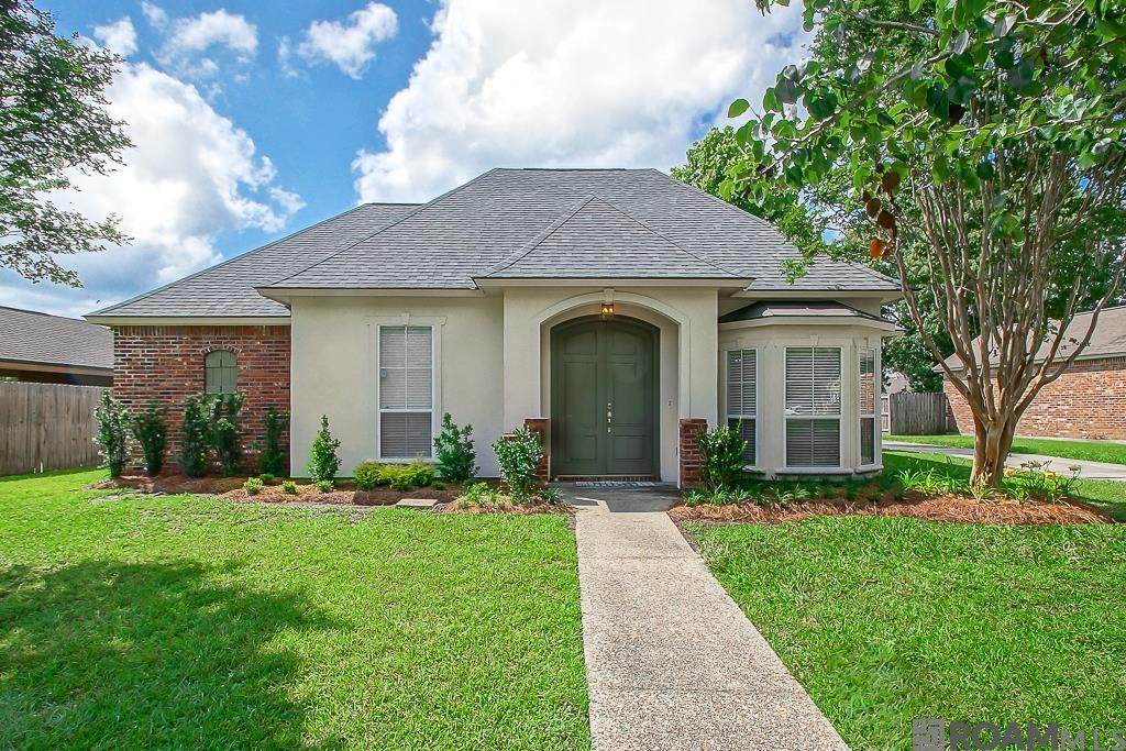 10673 Hillshire Ave - Photo 1