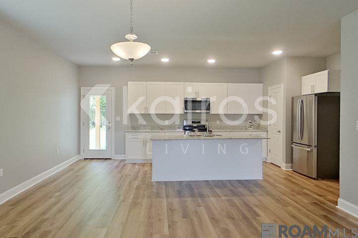 https://bt-photos.global.ssl.fastly.net/batonrouge/orig_boomver_1_2025010972-2.jpg